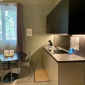 Bnbook La Red Aparthotel